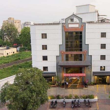 Hotel The Westend Ahmedabad Luaran gambar