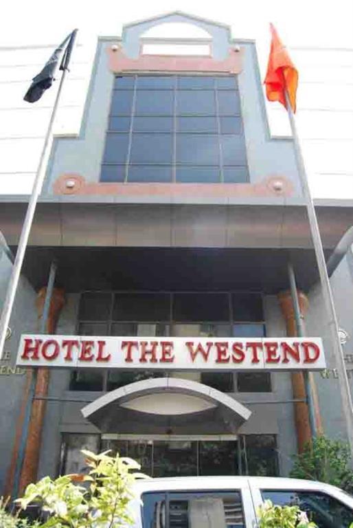 Hotel The Westend Ahmedabad Luaran gambar