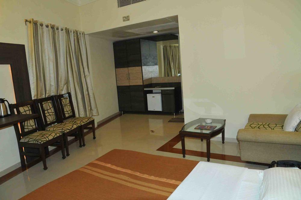 Hotel The Westend Ahmedabad Luaran gambar