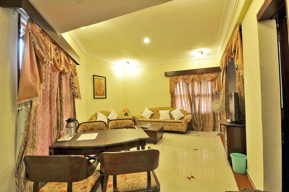 Hotel The Westend Ahmedabad Luaran gambar