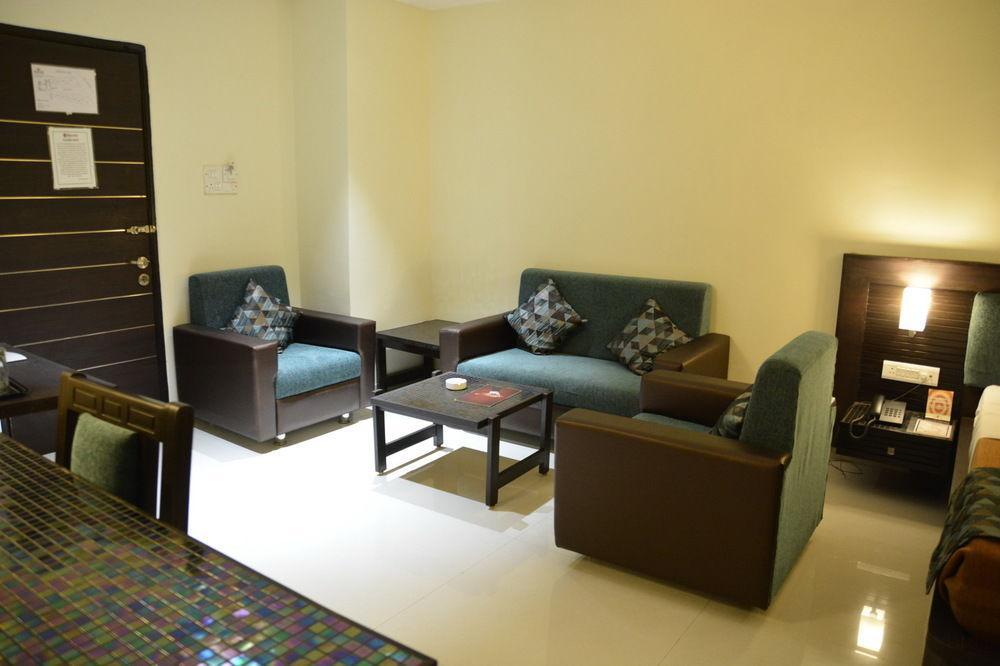 Hotel The Westend Ahmedabad Luaran gambar