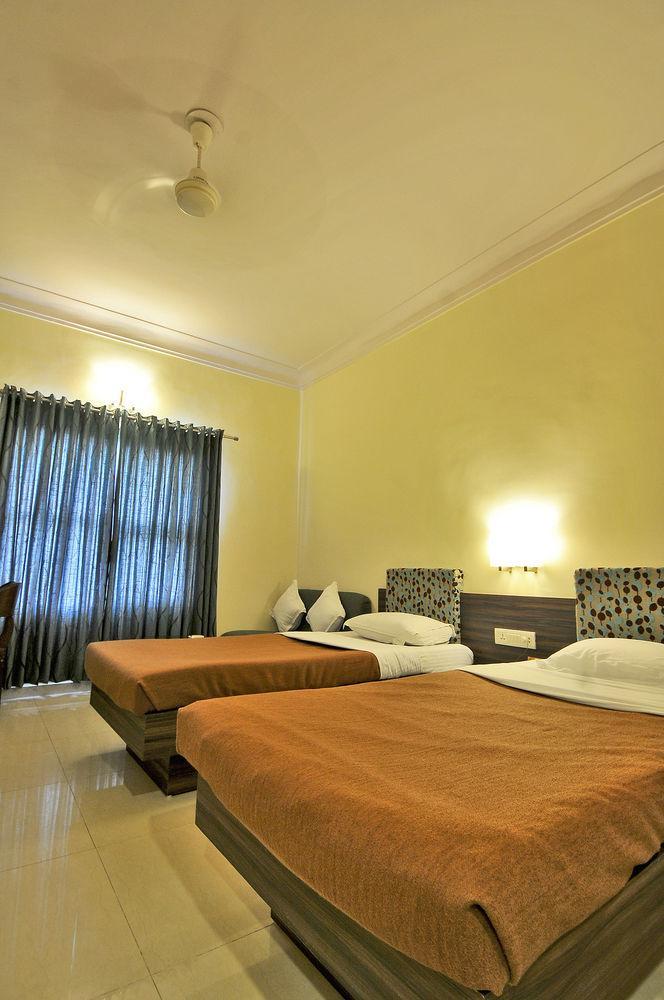 Hotel The Westend Ahmedabad Luaran gambar