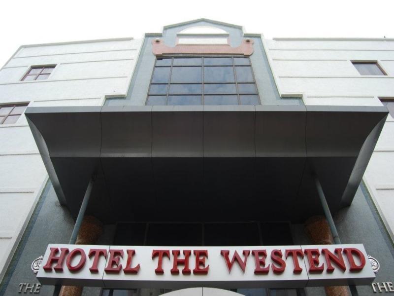 Hotel The Westend Ahmedabad Luaran gambar