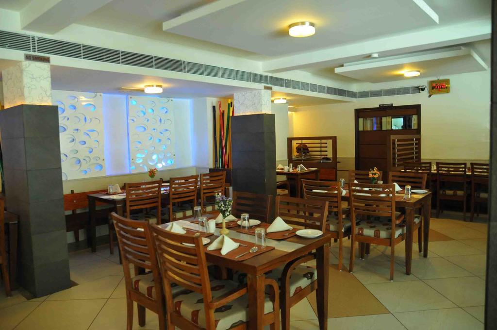 Hotel The Westend Ahmedabad Luaran gambar